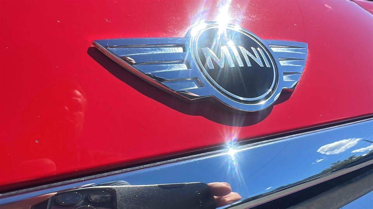 Used 2011 MINI Cooper Hardtop FWD image 3