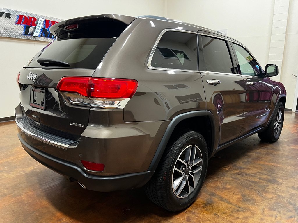 Used 2019 Jeep Grand Cherokee Limited AWD/4WD image 9