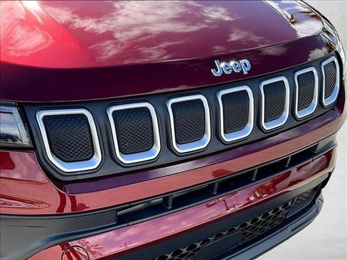 Used 2022 Jeep Compass Latitude AWD/4WD image 27
