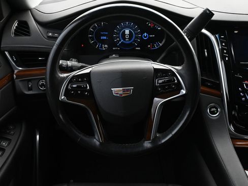 Used 2020 Cadillac Escalade Luxury AWD/4WD image 10