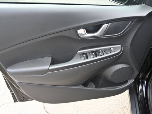Used 2023 Hyundai Kona SE w/ Cargo Package FWD image 37