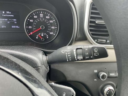 Used 2022 Kia Sportage LX image 30