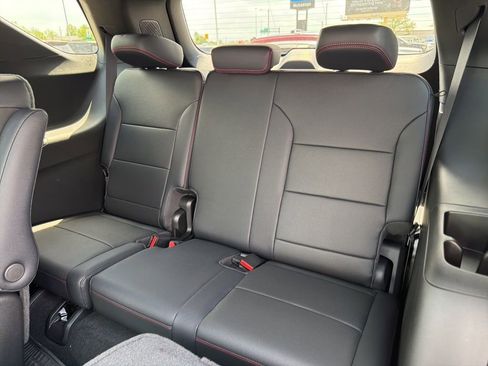New 2026 Chevrolet Traverse Z71 w/ LPO, Floor Liner Package AWD/4WD image 15