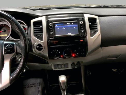 Used 2015 Toyota Tacoma 4x4 Double Cab w/ TRD Off-Road Package image 7