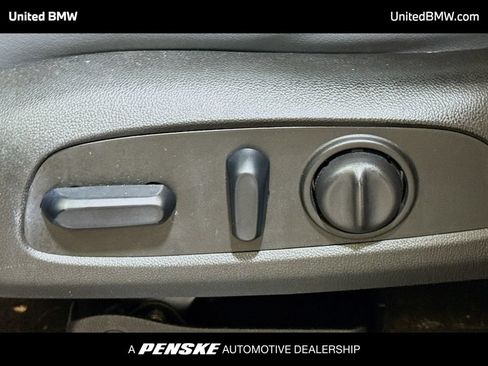 Used 2019 Buick Enclave Essence FWD image 4