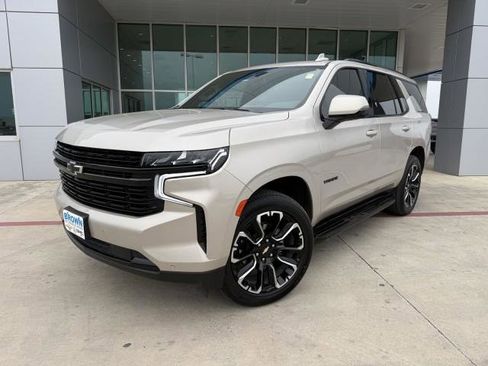 Used 2023 Chevrolet Tahoe RST w/ Luxury Package image 3