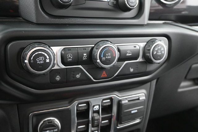 Used 2021 Jeep Wrangler Unlimited Sport AWD/4WD image 33