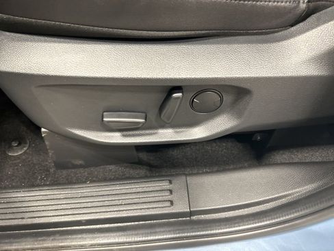 New 2025 Ford Ranger Lariat w/ Black Appearance Package image 10