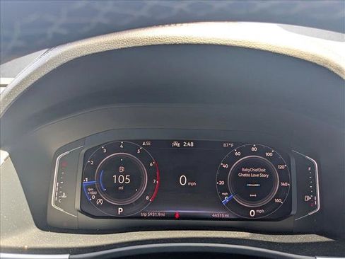 Used 2023 Volkswagen Atlas Cross Sport SE w/ Panoramic Sunroof Package FWD image 11