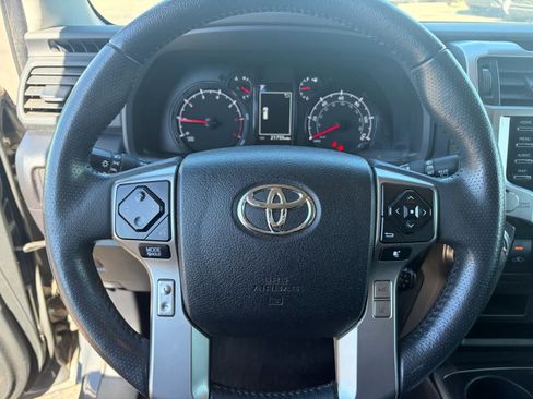 Used 2024 Toyota 4Runner SR5 AWD/4WD image 9
