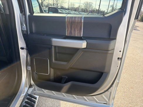 Used 2018 Ford F150 Lariat image 15