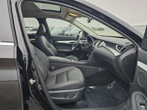 Used 2021 INFINITI QX50 Essential w/ Cargo Package image 19