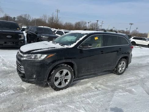 Used 2019 Toyota Highlander Limited image 13