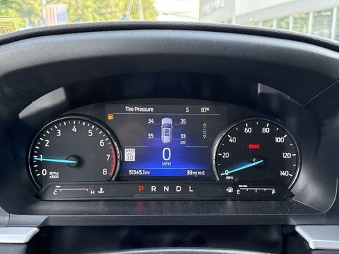 Used 2022 Ford Explorer XLT w/ Equipment Group 202A AWD/4WD image 6