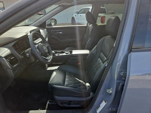 Used 2023 Nissan Rogue Platinum w/ Platinum Premium Package AWD/4WD image 5