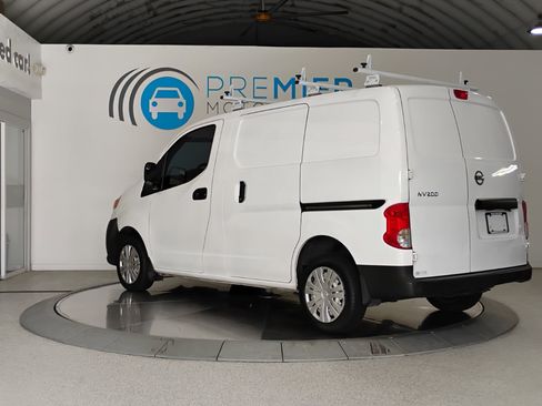 Used 2017 Nissan NV200 S image 3