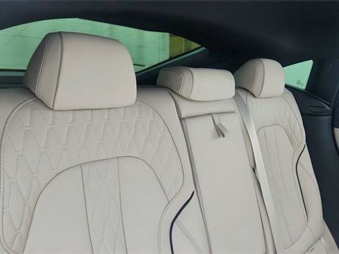 Used 2023 BMW X6 xDrive40i w/ Executive Package image 27