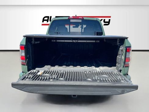 Used 2024 Nissan Frontier SV w/ SV Convenience Package AWD/4WD image 24