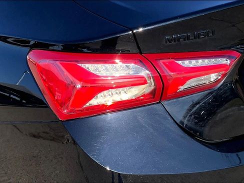 Used 2020 Chevrolet Malibu LT image 28