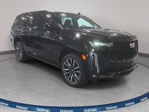 Used 2024 Cadillac Escalade Sport w/ Touring Package RWD image 4