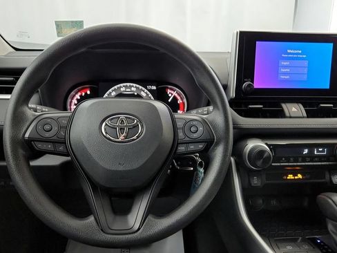 Used 2025 Toyota RAV4 LE AWD/4WD image 35