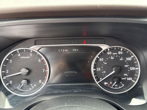 Certified 2023 Nissan Rogue SV FWD image 12