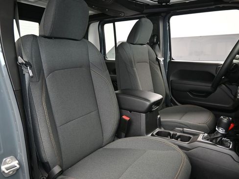 New 2026 Jeep Gladiator Sport image 34