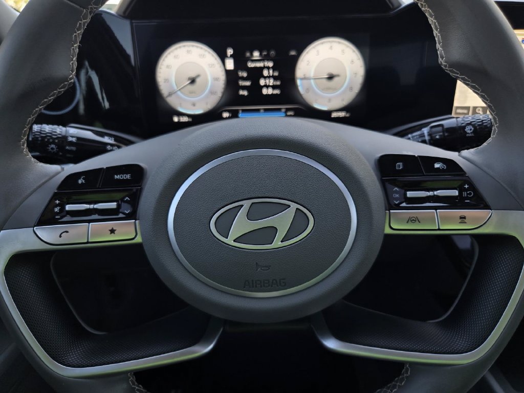 Used 2024 Hyundai Elantra SEL w/ Convenience Package FWD image 24