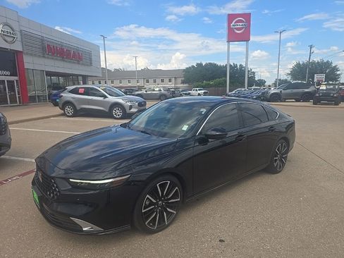 Used 2024 Honda Accord Touring image 1