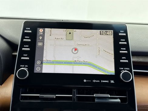 Used 2019 Toyota Avalon Limited image 27