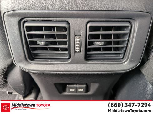Certified 2025 Toyota RAV4 XLE AWD/4WD image 27
