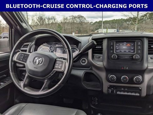 Used 2022 RAM 2500 Tradesman w/ Chrome Appearance Group image 12