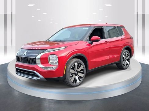 New 2026 Mitsubishi Outlander SE image 3