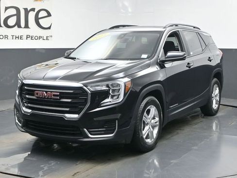 Used 2023 GMC Terrain SLE w/ Driver Convenience Package image 33