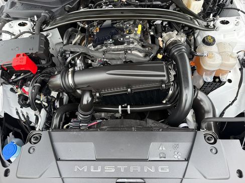 Used 2025 Ford Mustang Premium RWD image 36