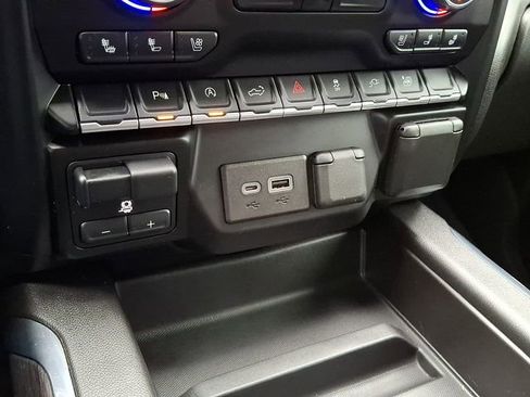 Used 2021 Chevrolet Silverado 1500 LTZ image 11