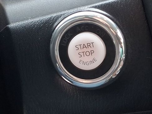 Used 2017 Nissan Armada Platinum w/ Captain Seat Package image 27