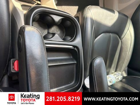 Used 2021 Chrysler Voyager Lxi FWD image 22
