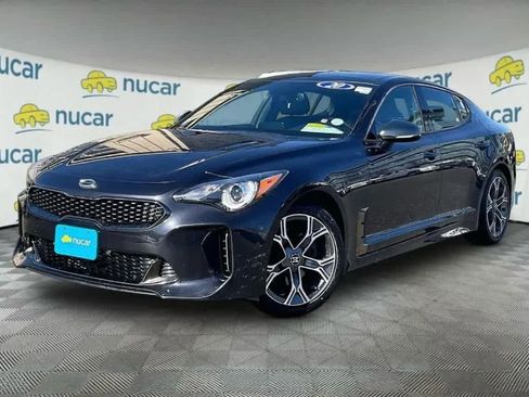 Used 2020 Kia Stinger GT-Line w/ Sun & Sound Package AWD/4WD image 3