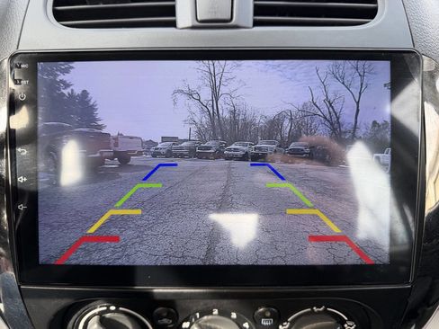 Used 2013 Suzuki SX4 Premium image 14