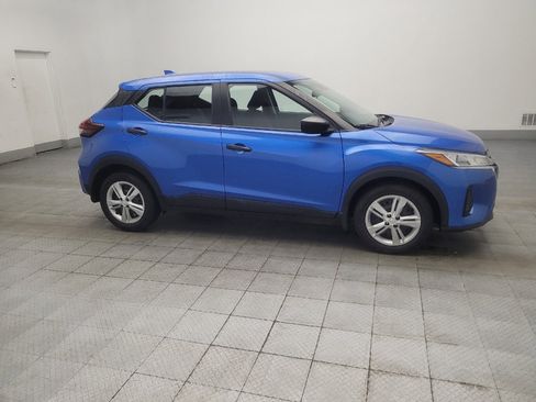 Used 2021 Nissan Kicks S FWD image 11