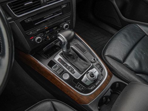 Used 2017 Audi Q5 2.0T Premium image 16