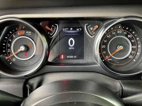 Used 2022 Jeep Wrangler Unlimited Sport AWD/4WD image 13