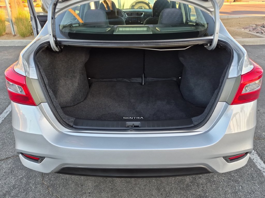Used 2017 Nissan Sentra S FWD image 28
