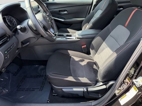 Used 2023 Nissan Sentra SR w/ Electronics Package image 24