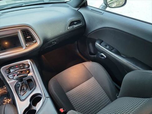Used 2022 Dodge Challenger GT AWD/4WD image 13