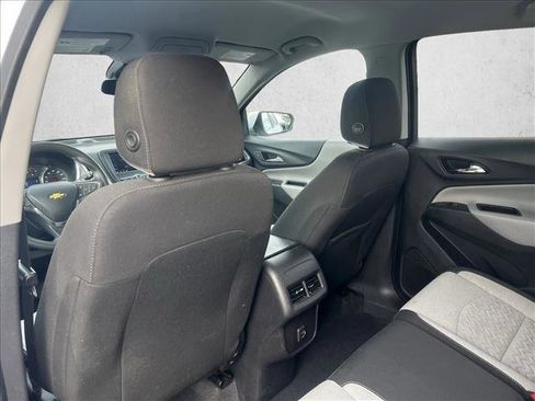 Used 2022 Chevrolet Equinox LT image 17