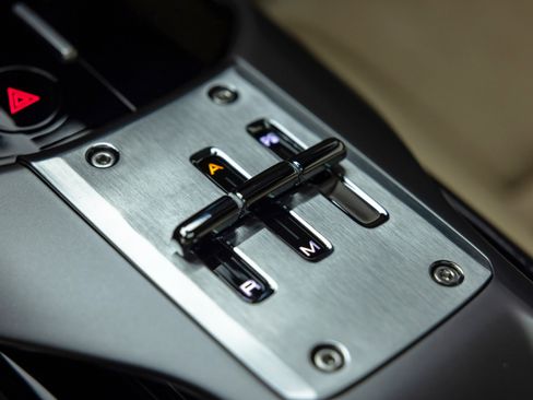 Certified 2025 Ferrari 12Cilindri image 31