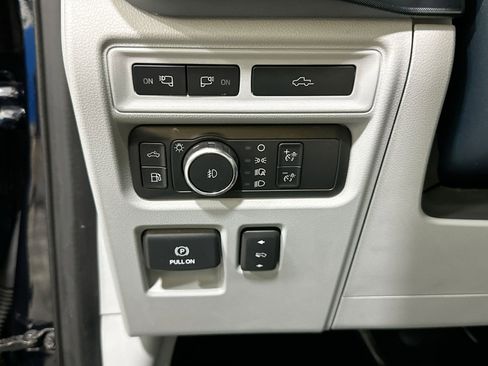 Used 2021 Ford F150 Limited image 17