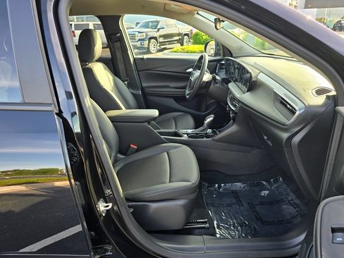Used 2024 Buick Encore GX Sport Touring w/ Advanced Technology Package AWD/4WD image 28